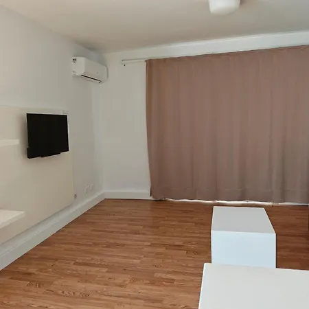 Ξενοδοχείο με διαμερίσματα San Marcial 3*