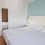 アパートホテル San Marcial